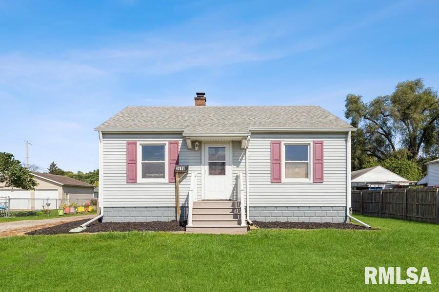 2619 39th Ave., Moline, IL 61265