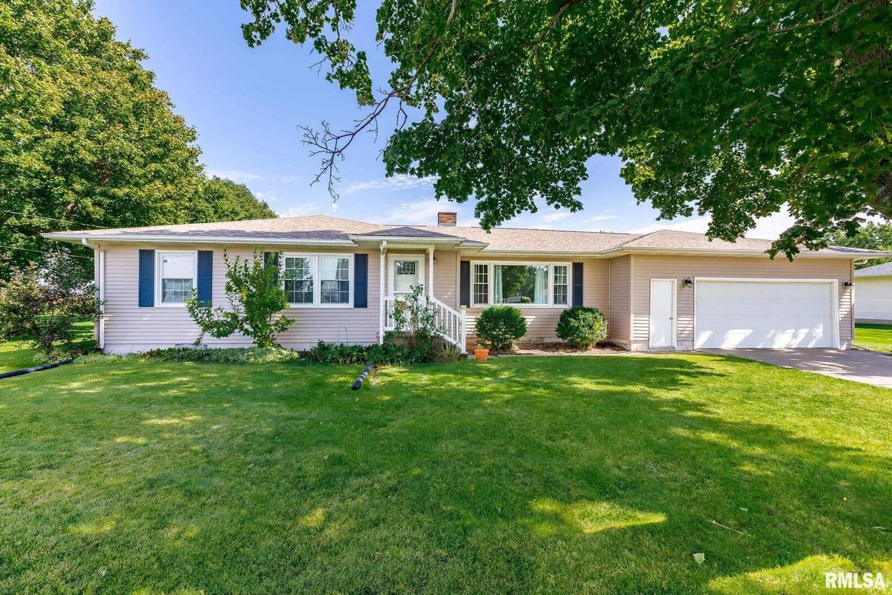 13229 140th St., Taylor Ridge, IL 61284