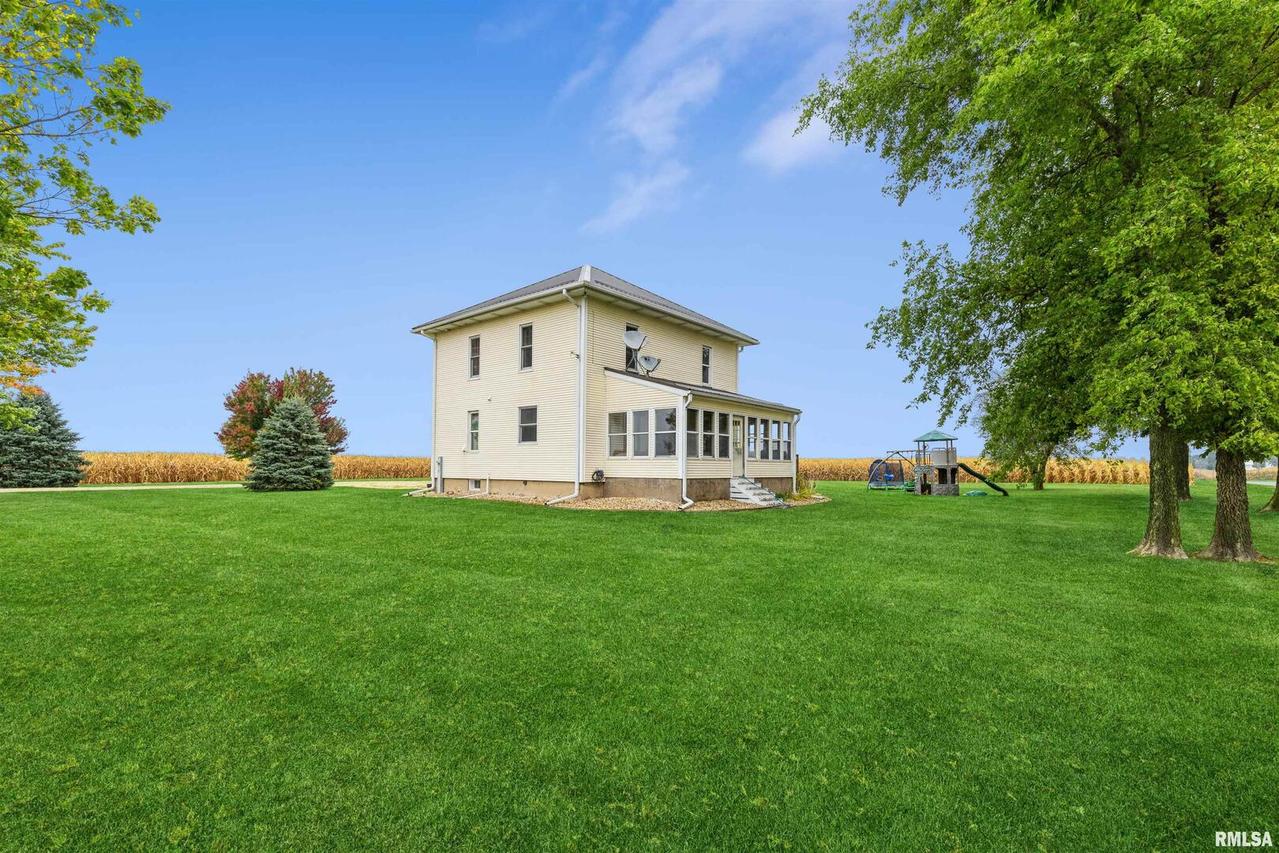 14020 Hillside Rd., Morrison, IL 61270