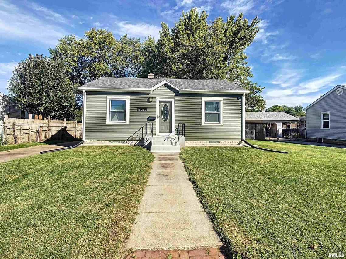 1009 37th Ave., East Moline, IL 61244