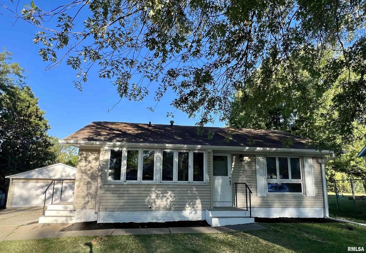 525 W 28th Ave., Milan, IL