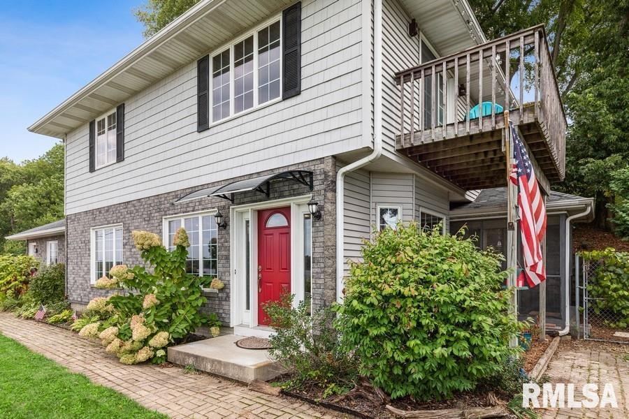 905 S Main St., Albany, IL 61230