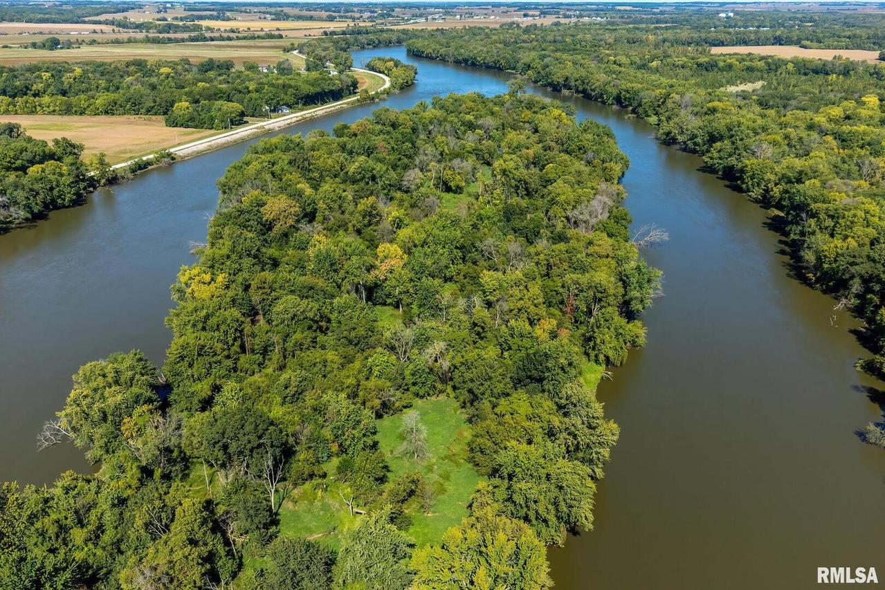 320 N Hillsdale St., Hillsdale, IL 61257