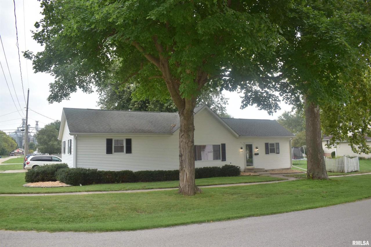 301 S Main St., Annawan, IL 61234