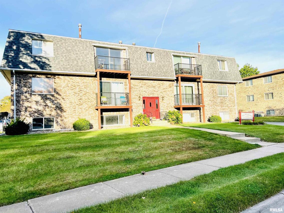 3045 4th St. #2, Moline, IL 61265