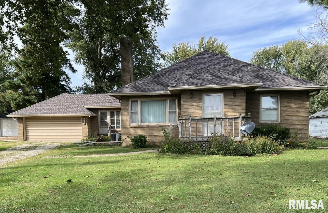 219 Mckinley St., Hooppole, IL 61258