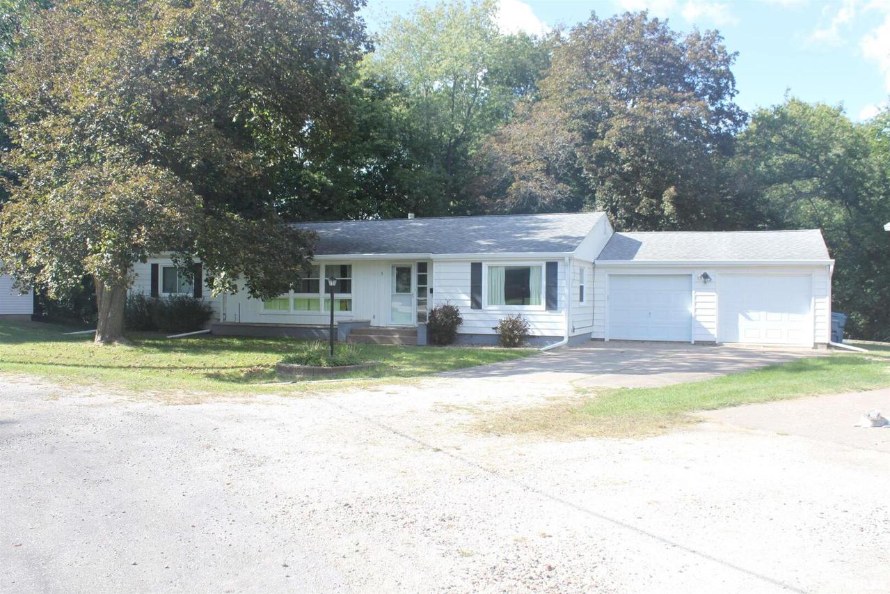 1105 34th Avenue Ct., East Moline, IL 61244