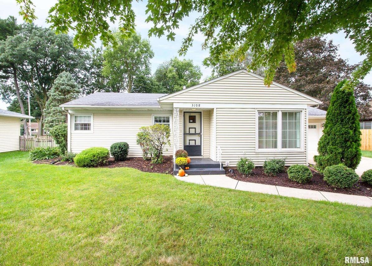 3108 35th St., Rock Island, IL 61201