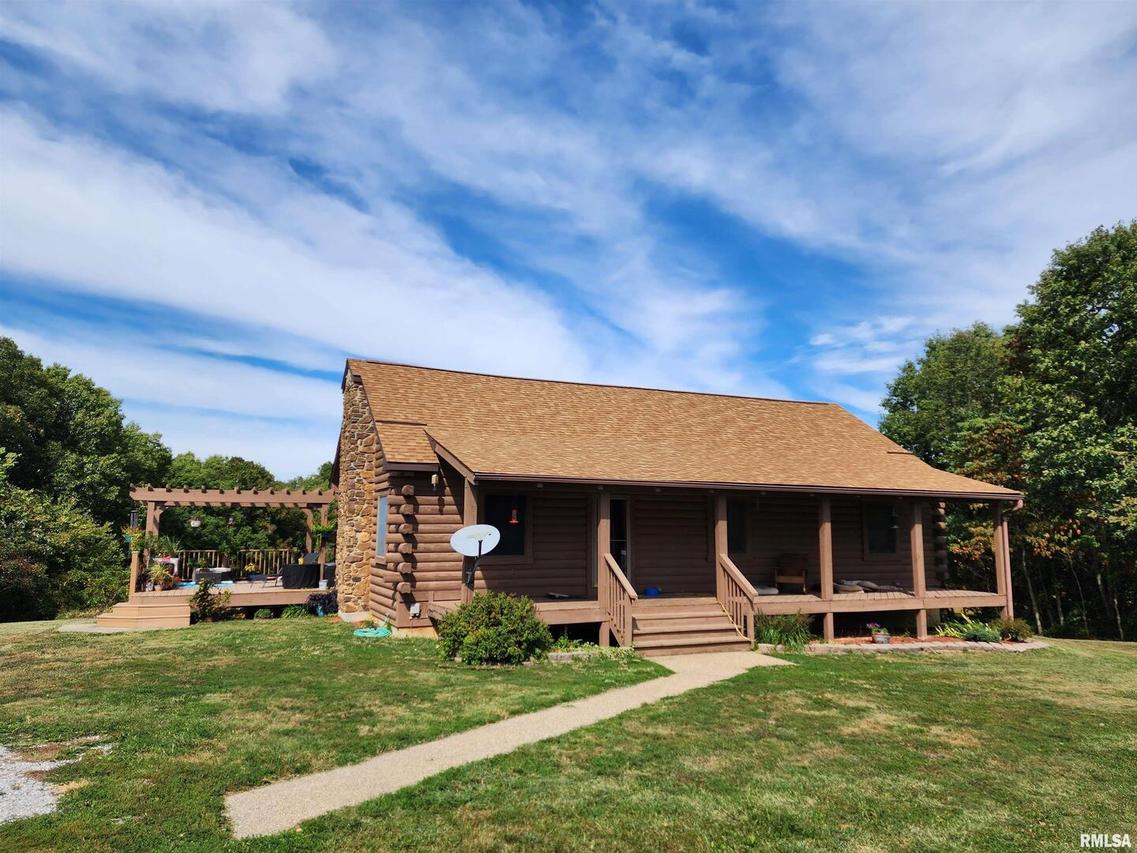 152 Retriever Rd., Carbondale, IL 62902