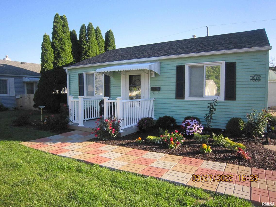 3810 10th Avenue Pl., Moline, IL 61265