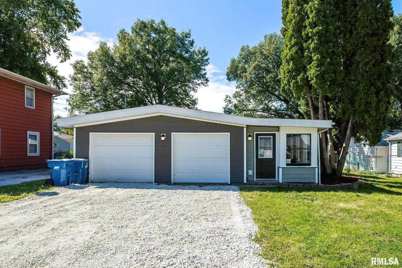 1026 12th St., Silvis, IL 61282