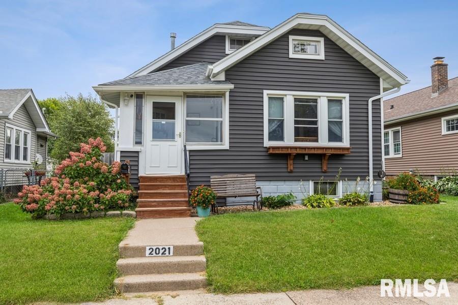 2021 42nd St., Rock Island, IL 61201