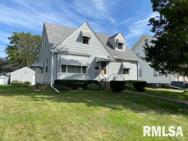 2035 33rd St., Rock Island, IL 61201