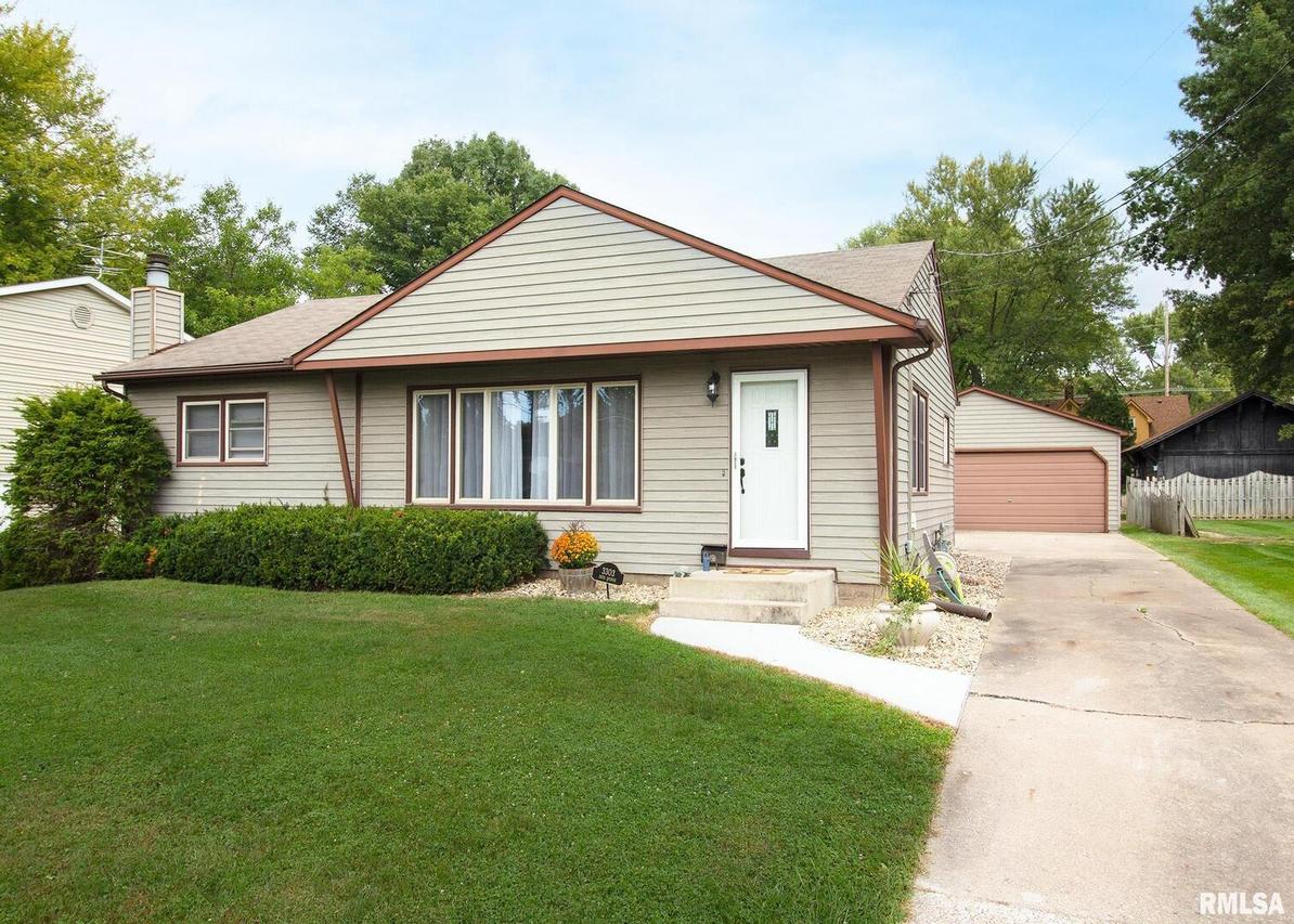 3303 25th Ave., Rock Island, IL 61201