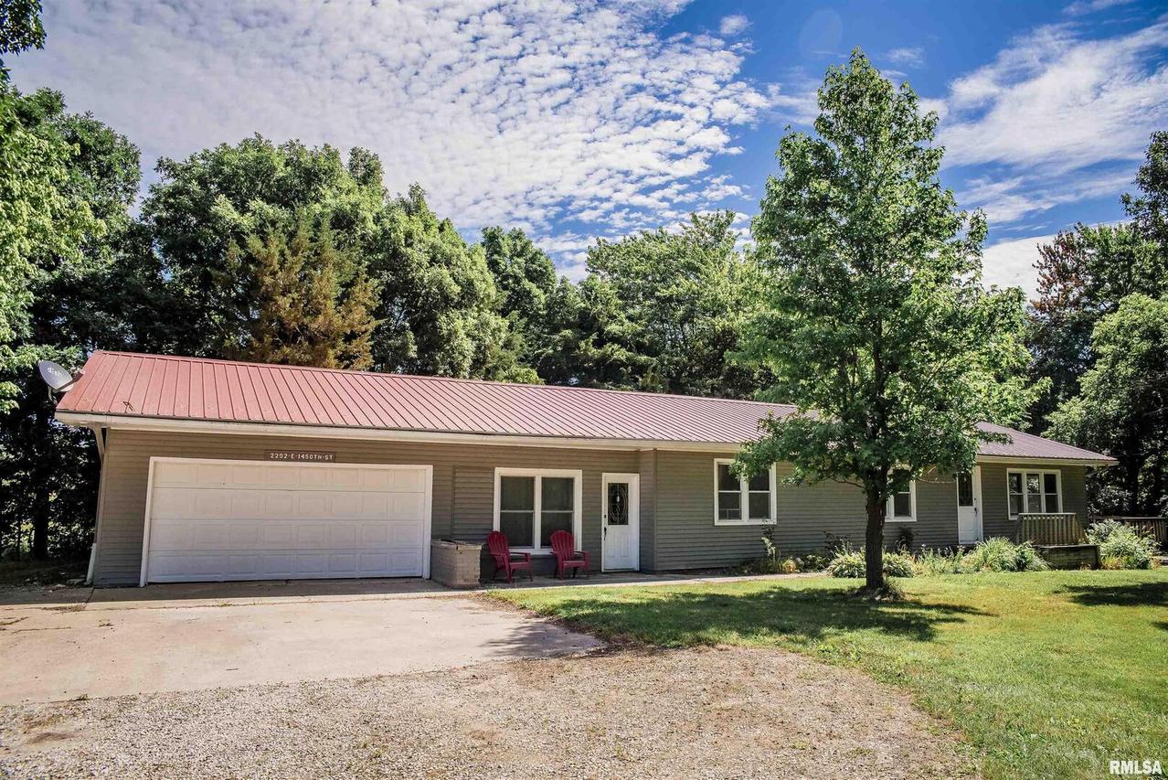 2292 E 1450th St., Mendon, IL 62351