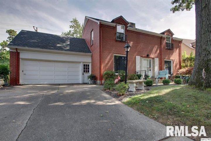 95 Woodlawn St., Quincy, IL 62301