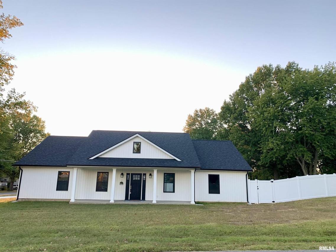 1108 Marion St., Carterville, IL 62918