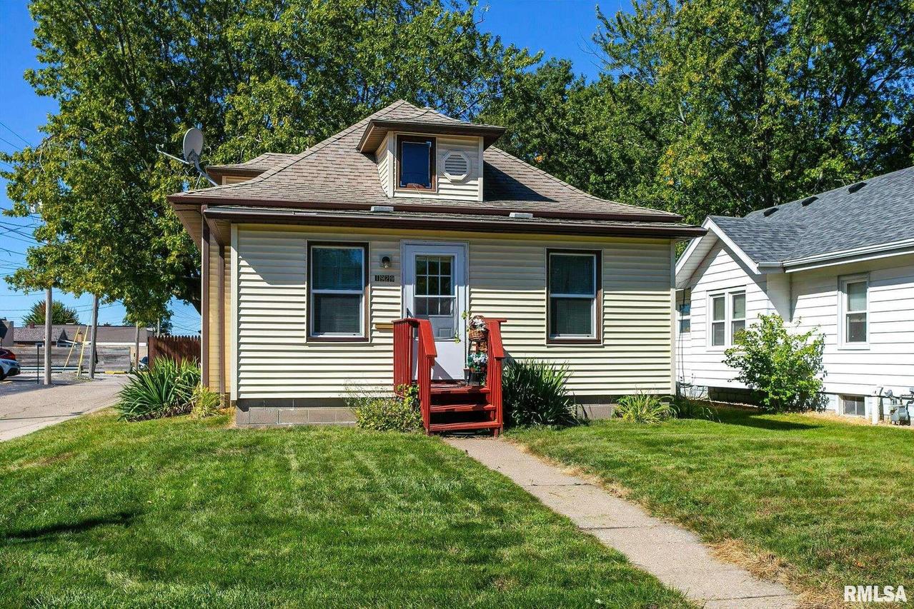 1929 32nd St., Moline, IL 61265
