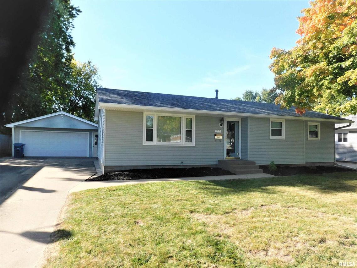 156 39th Ave., East Moline, IL 61265