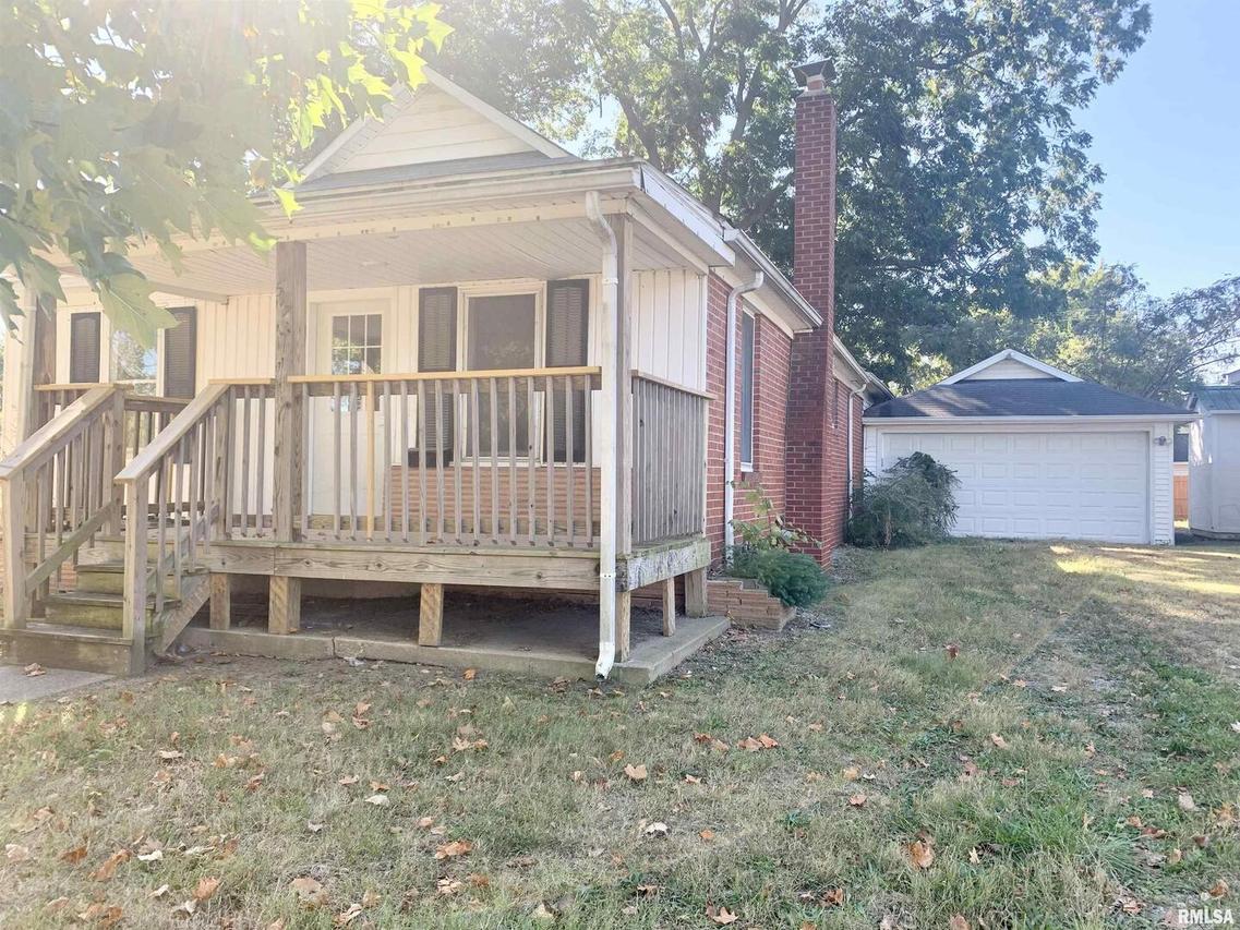 517 N 16th St., Herrin, IL 62948