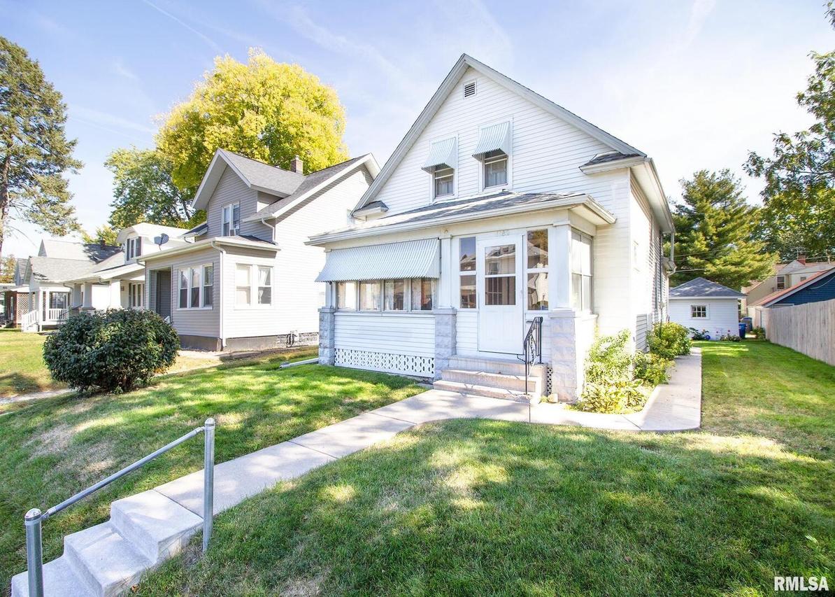 1182 26th St., Moline, IL 61265
