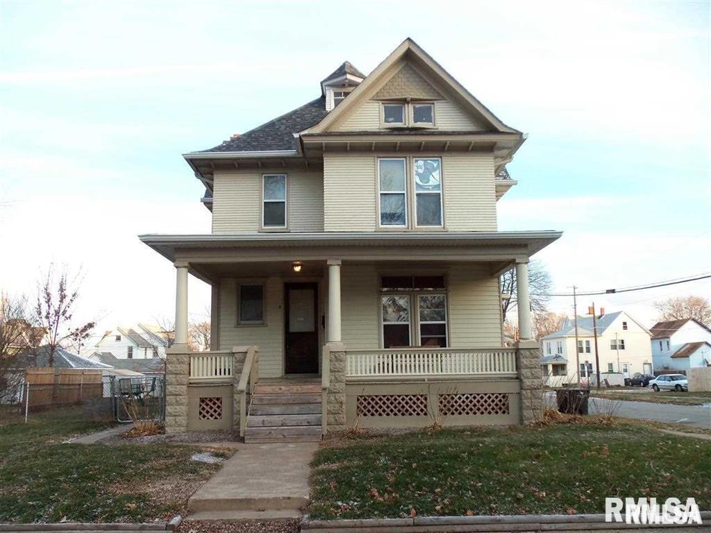 2439 8th Ave., Rock Island, IL 61201