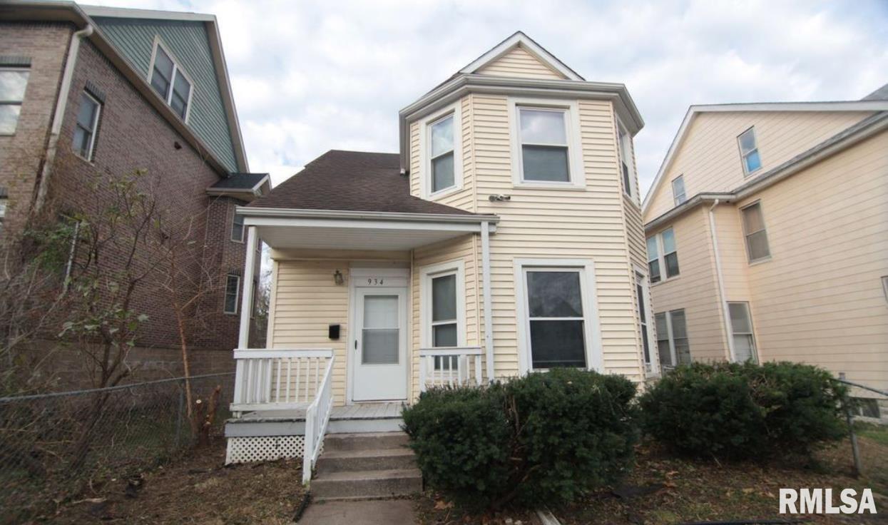 934 22nd St., Rock Island, IL 61201