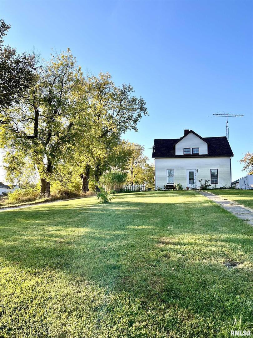 400 Main St., Ophiem, IL 61468