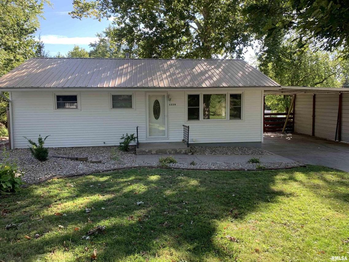 1220 South Park Ter., Quincy, IL 62301