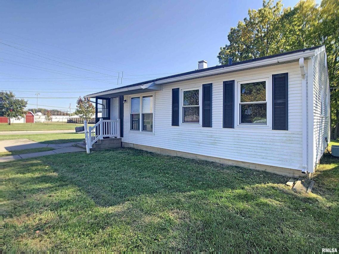 1216 46th Ave., East Moline, IL 61244