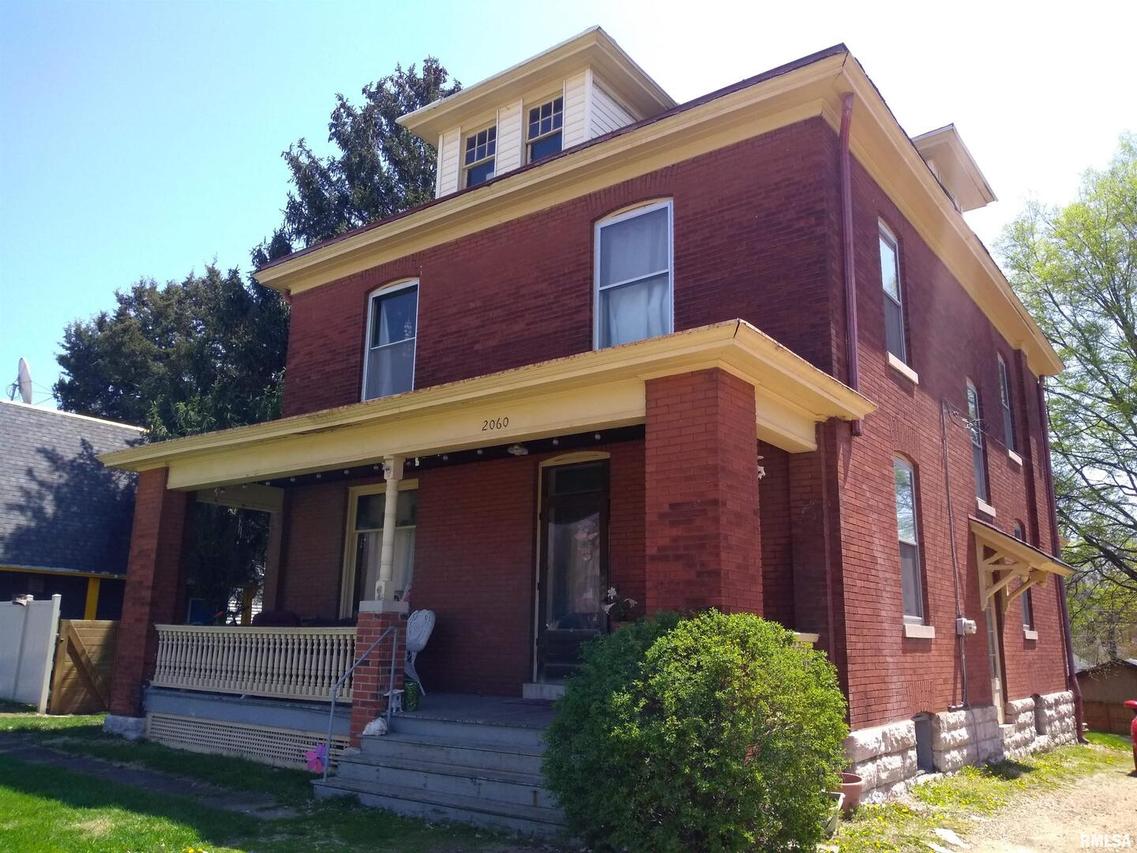 2060 Broadway St., Quincy, IL 62301