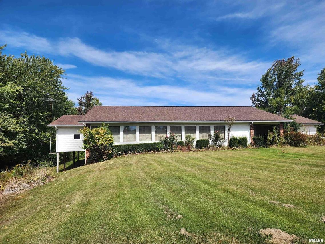 5 Willow Ln., Anna, IL 62906