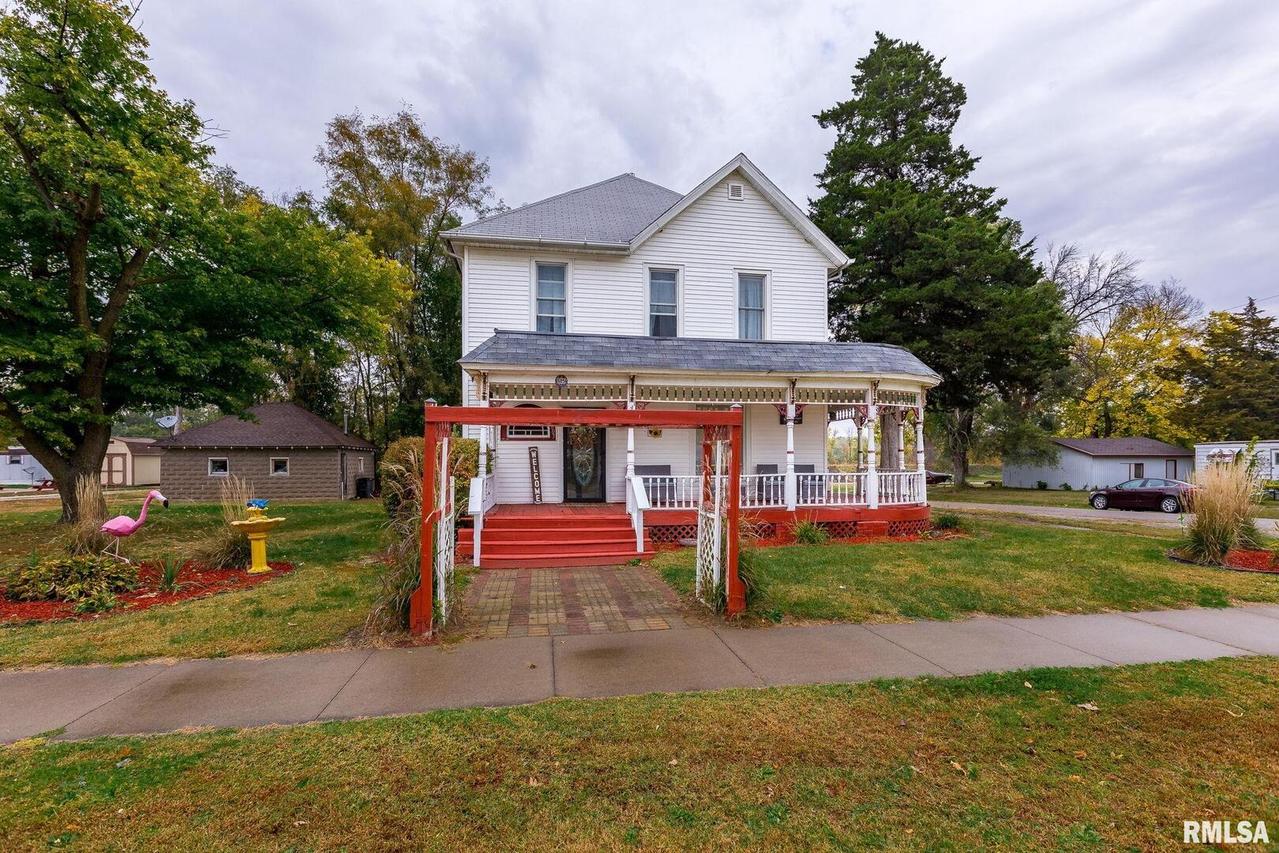 605 Main St., Keithsburg, IL 61442