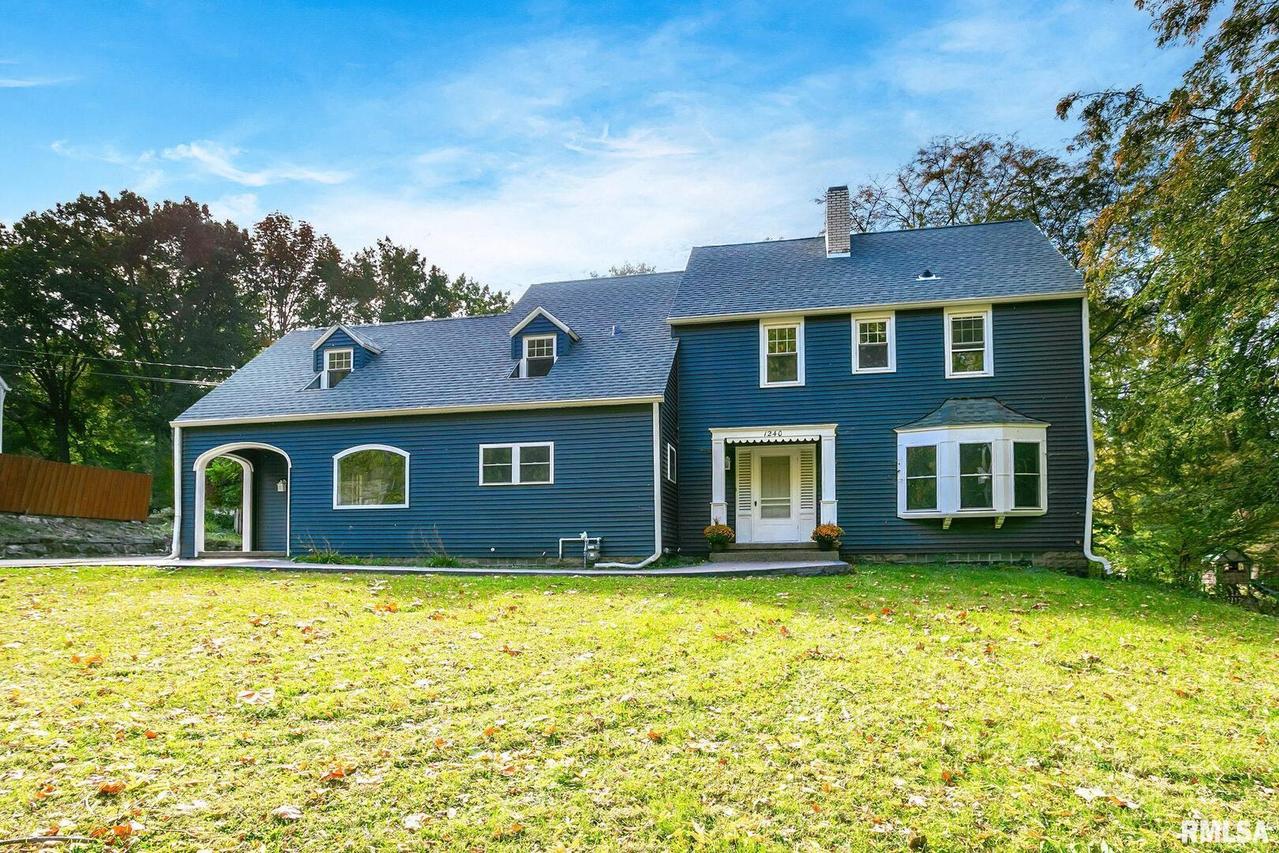 1240 42nd Ave., Rock Island, IL 61201