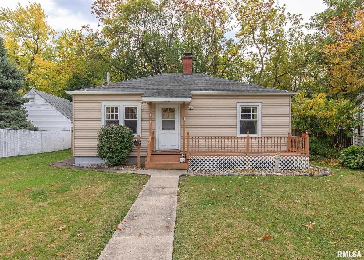 102 18th Ave., Moline, IL