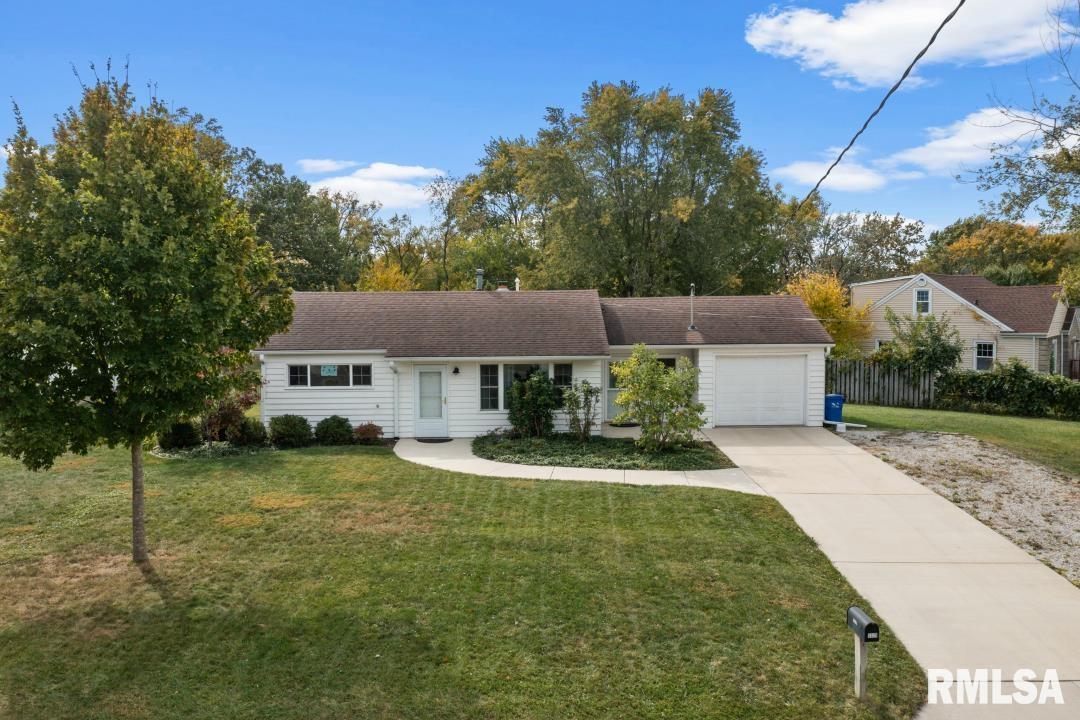 5329 N Glen Elm Dr., Peoria Heights, IL 61616