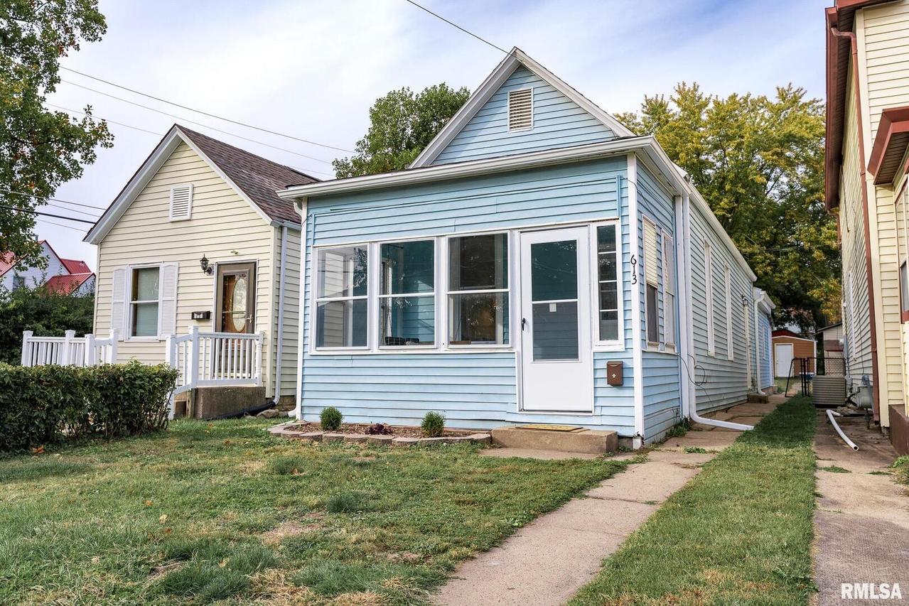 613 Cedar St., Quincy, IL 62301