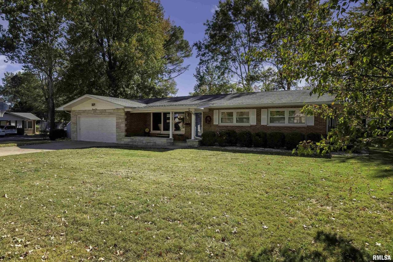 1901 W Warren St., Marion, IL 62959