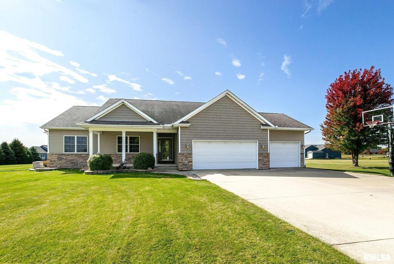 2203 Timber Ridge Dr., Port Byron, IL 61275