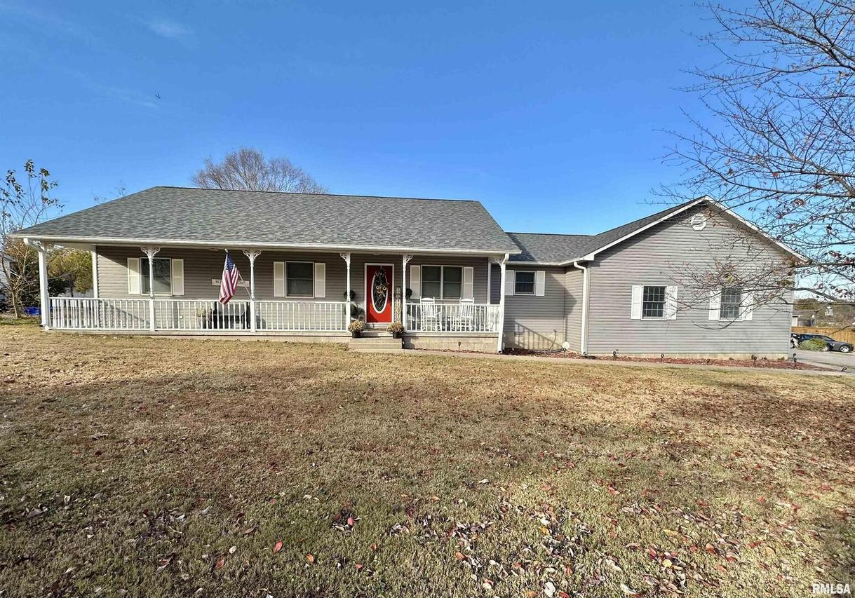 1502 Marion St., Carterville, IL 62959