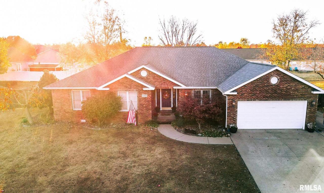 1302 Magnolia Dr., Marion, IL 62959
