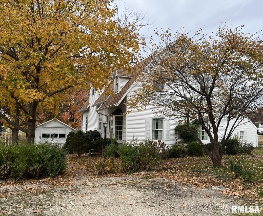 204 SE 1st Ave., Galva, IL 61434