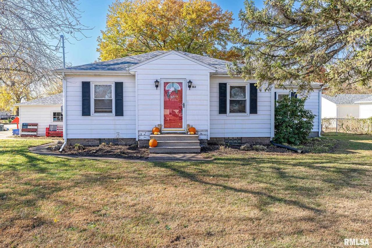 513 40th St., East Moline, IL 61244