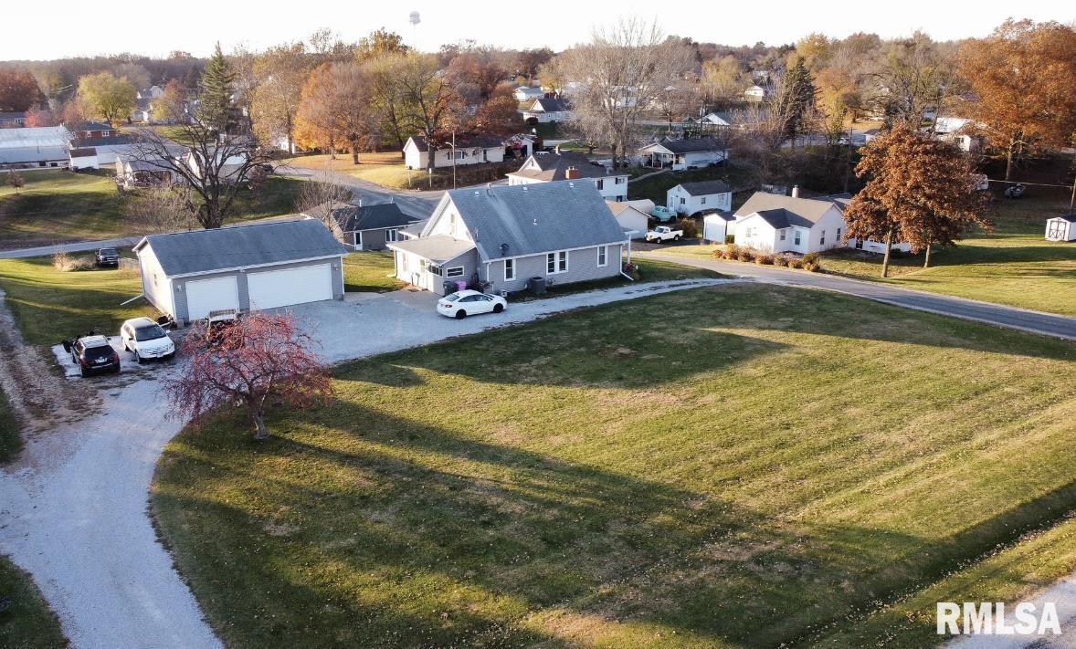 105 1st St., Matherville, IL 61263