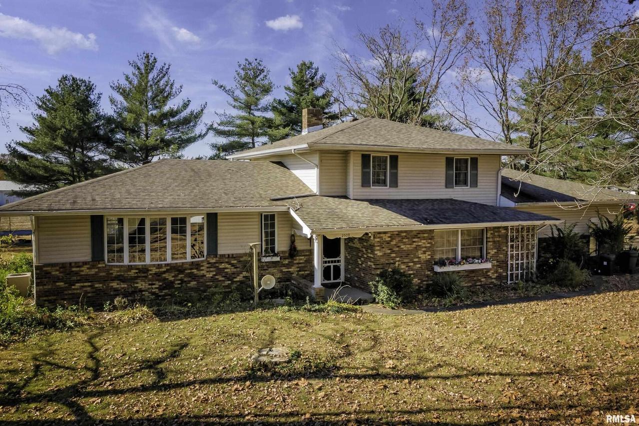 2509 Melvin Rd., West Frankfort, IL 62896