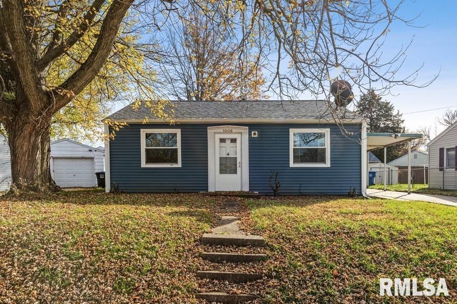 1006 38th St., Moline, IL 61265
