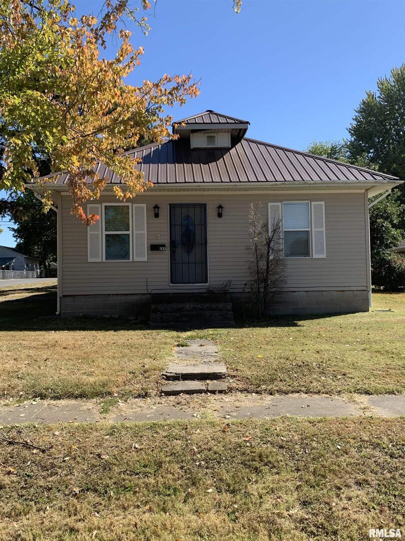 1100 S 14th St., Herrin, IL 62948