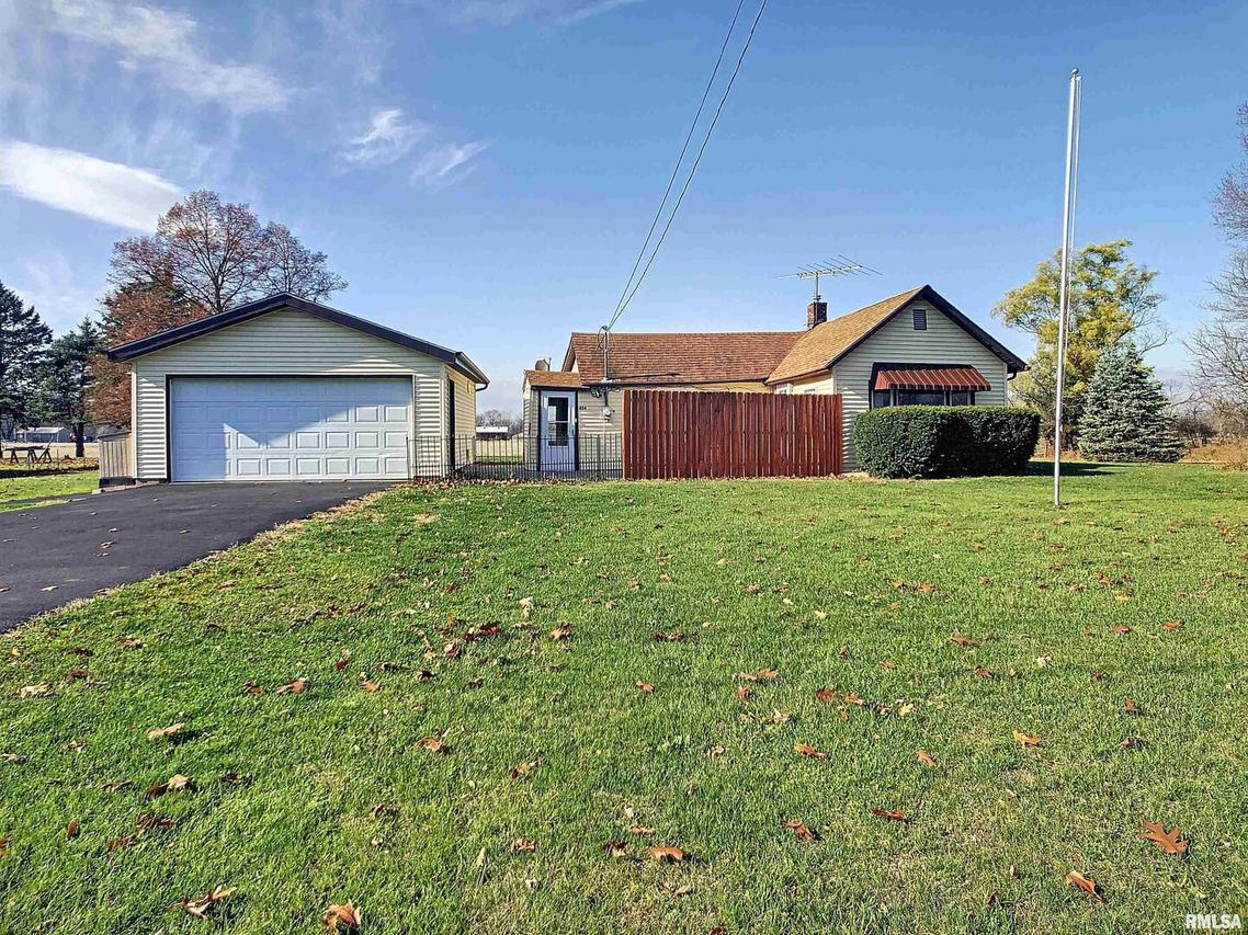 454 Docia St., Hillsdale, IL 61257