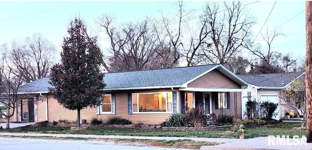 1332 S 15th St., Quincy, IL 62301