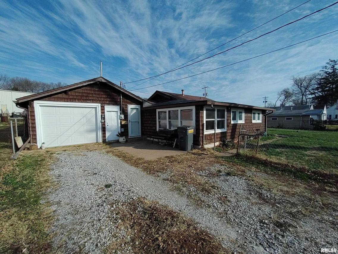 2717 47th Ave., Rock Island, IL 61201